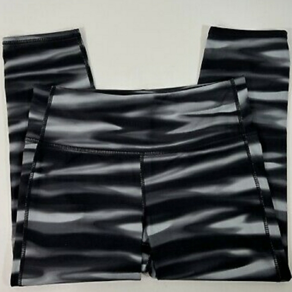 Athleta Sz S High Rise Chaturanga Capri - Picture 11 of 11